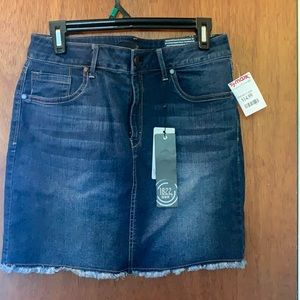 Jean skirt with pockets